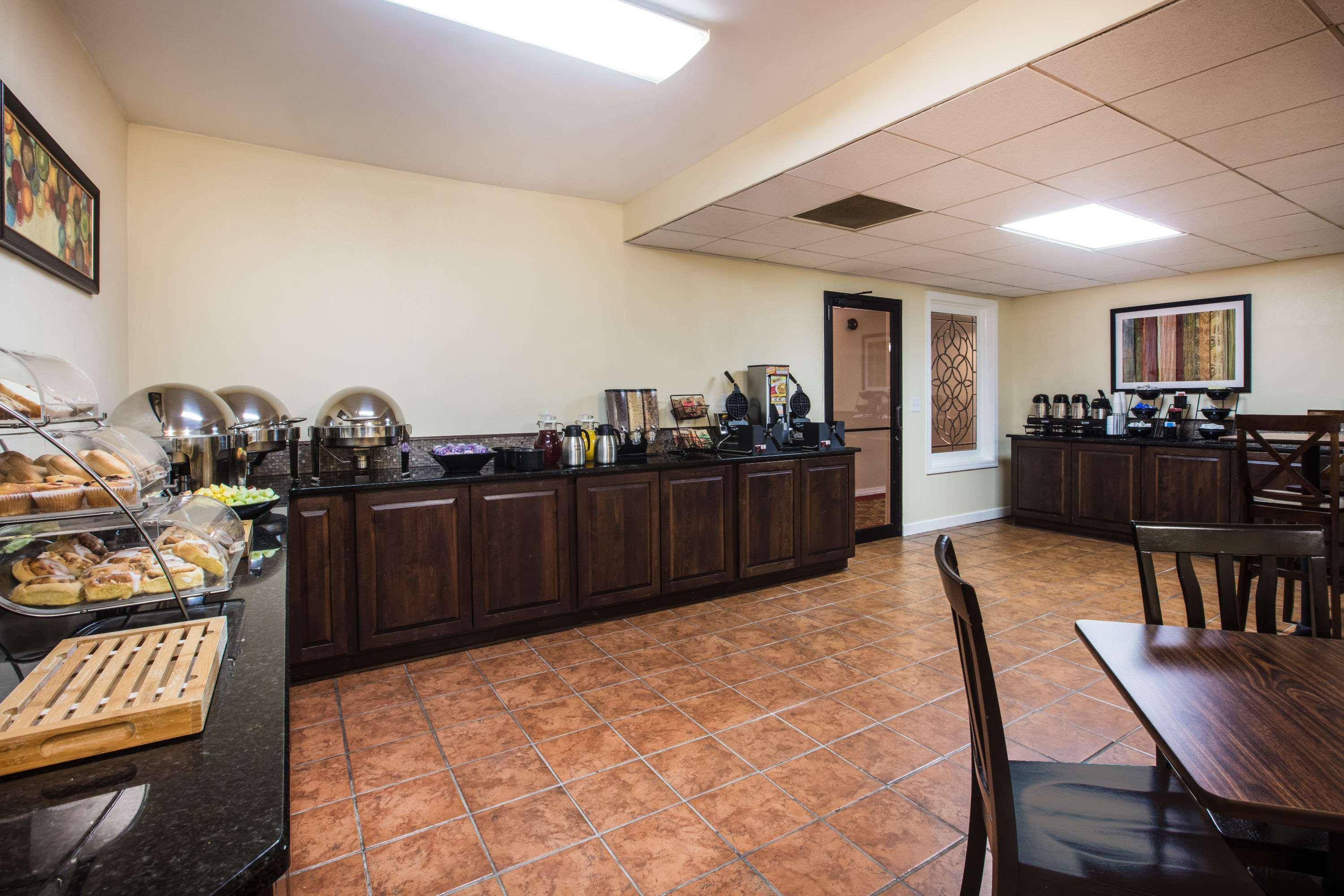 Ramada By Wyndham 3* Ligonier
