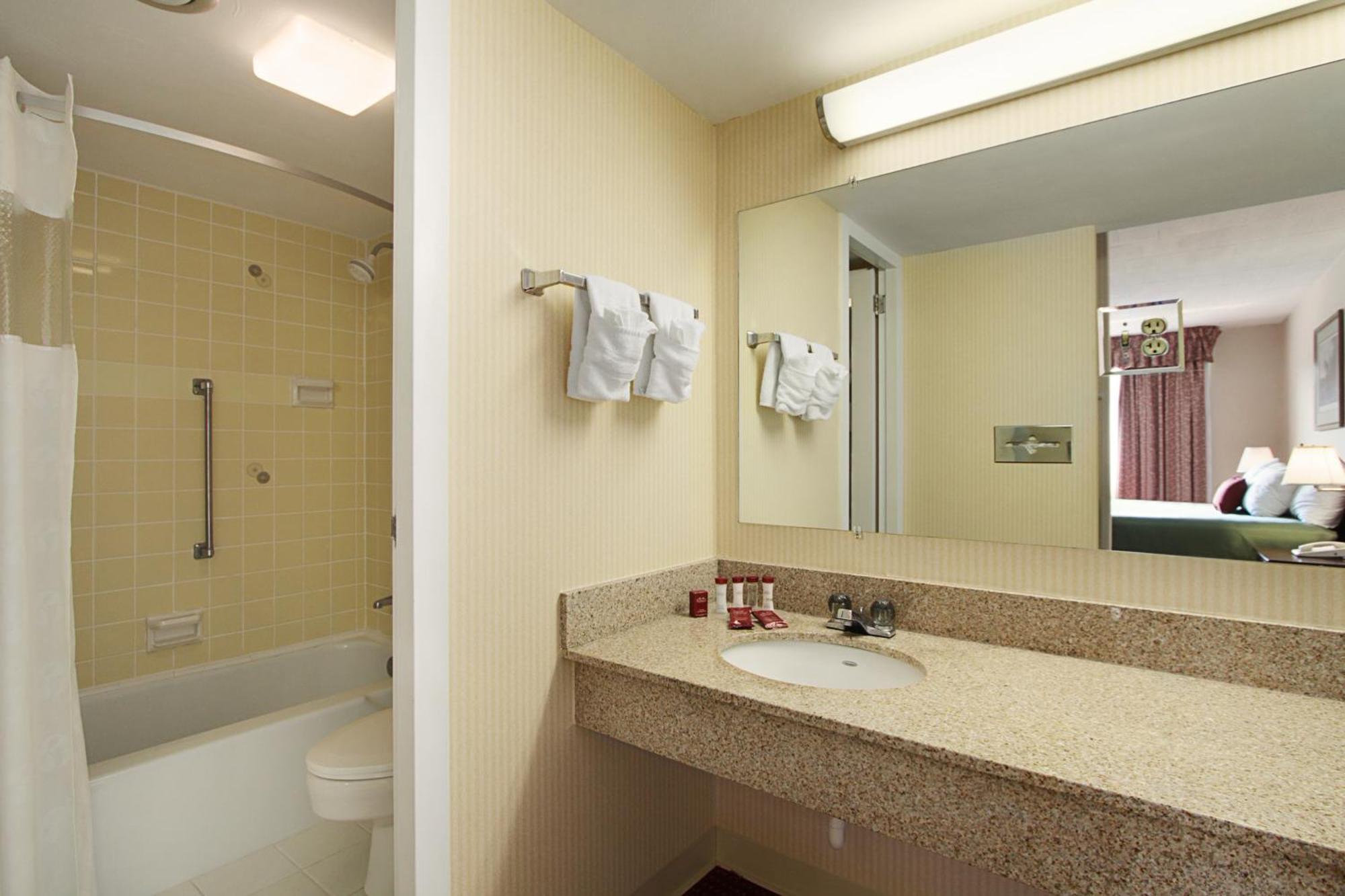 Hotel Ramada By Wyndham Ligonier