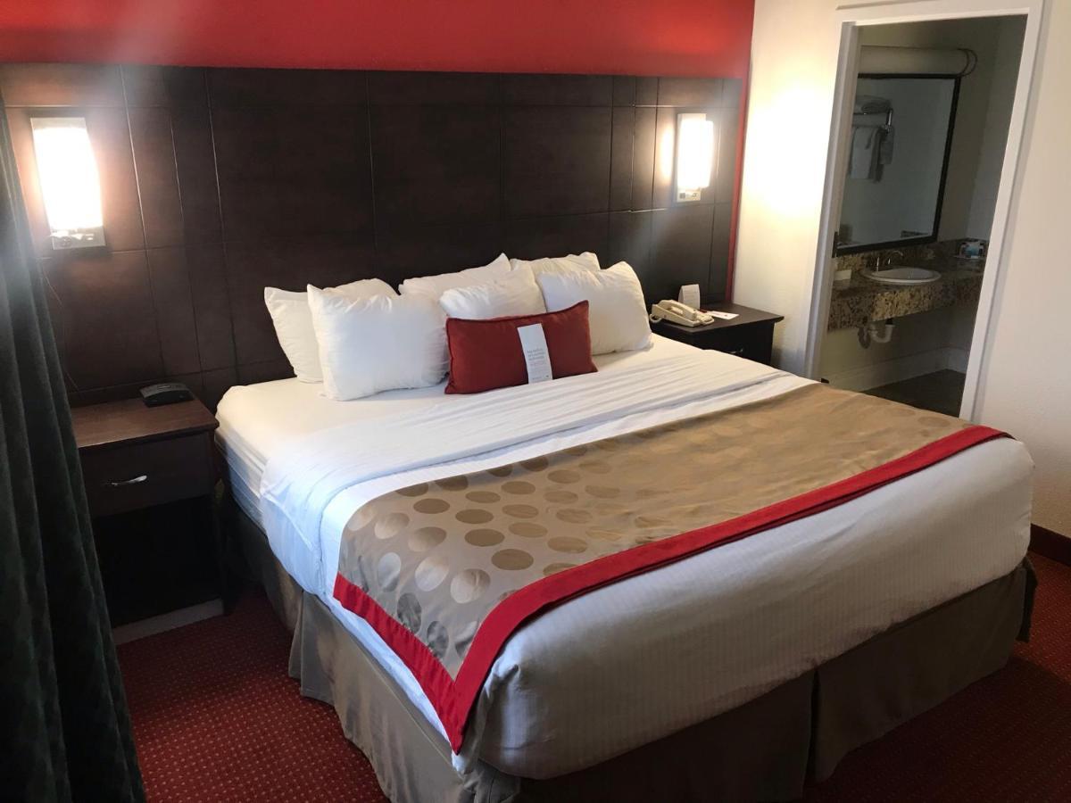 Ramada By Wyndham Ligonier