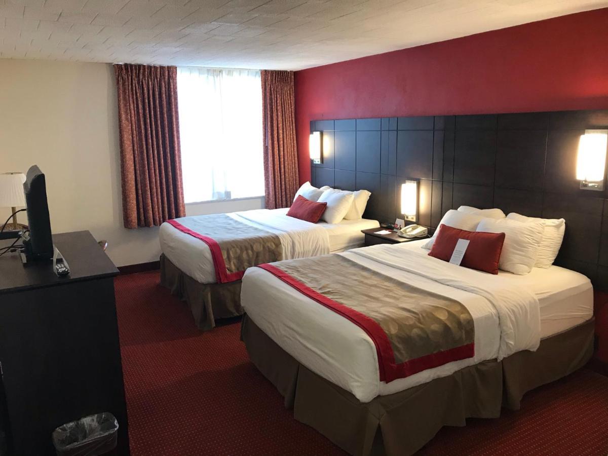 Hotel Ramada By Wyndham 3*