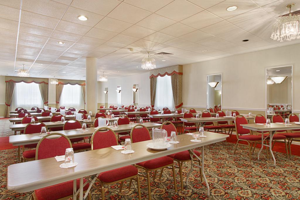 Ramada By Wyndham 3*